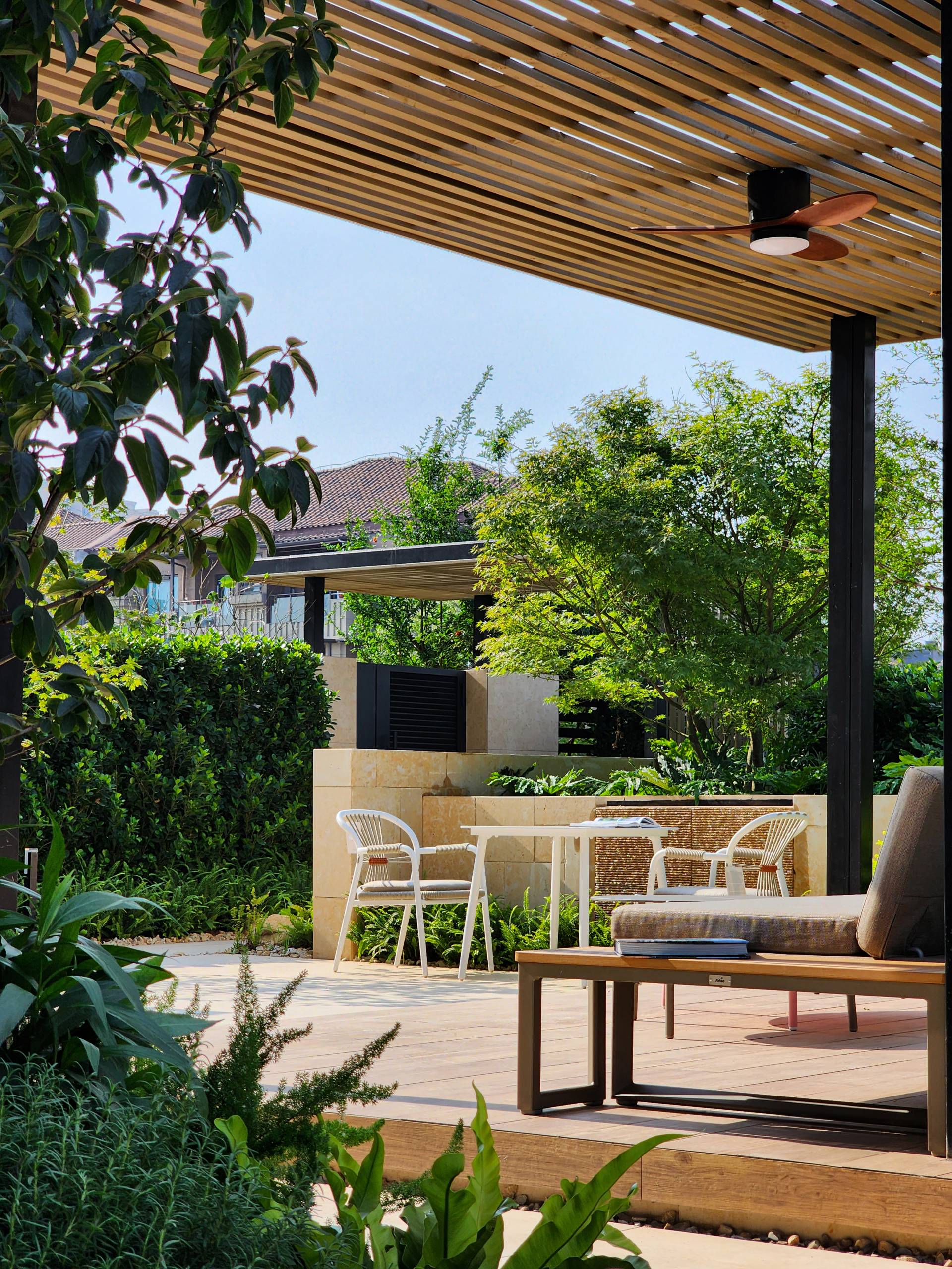 Marble-Agarwood Beige